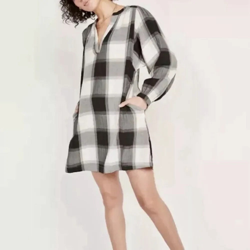 NWT Old Navy Women Long-Sleeve Plaid Swing Dress Size Medium Black Plaid Buffalo